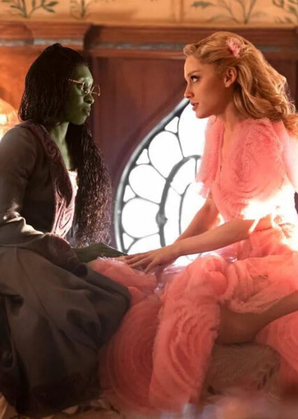 Elphaba and Glinda photo