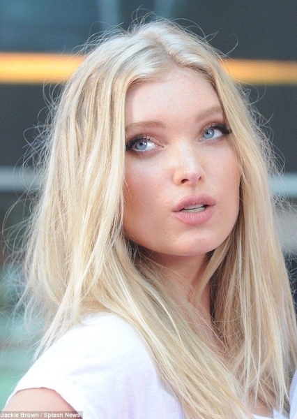 Elsa Hosk photo