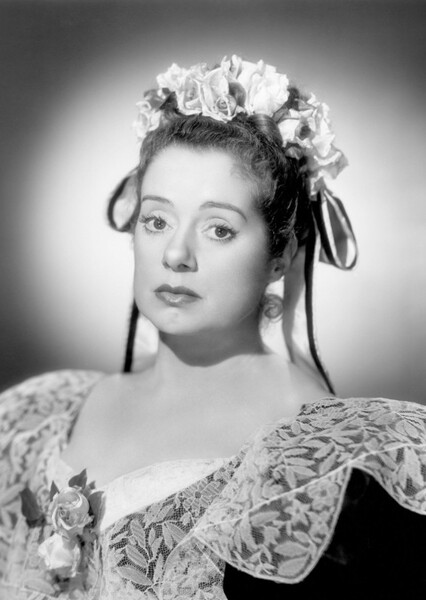 Elsa Lanchester photo