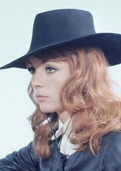Elsa Martinelli photo