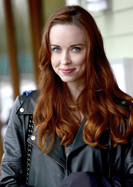 Elyse Levesque photo