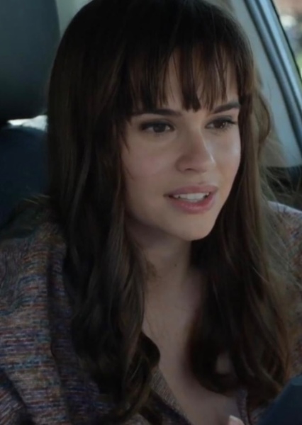 Ema Horvath photo