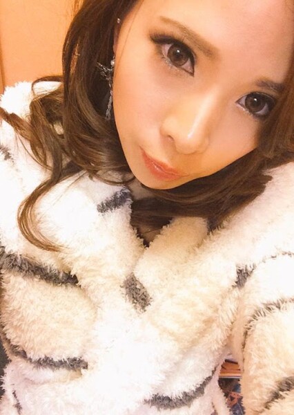 Ema Kisaki photo