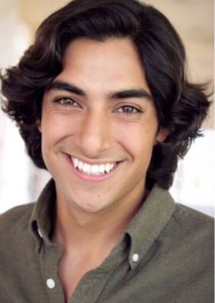 Eman Esfandi photo