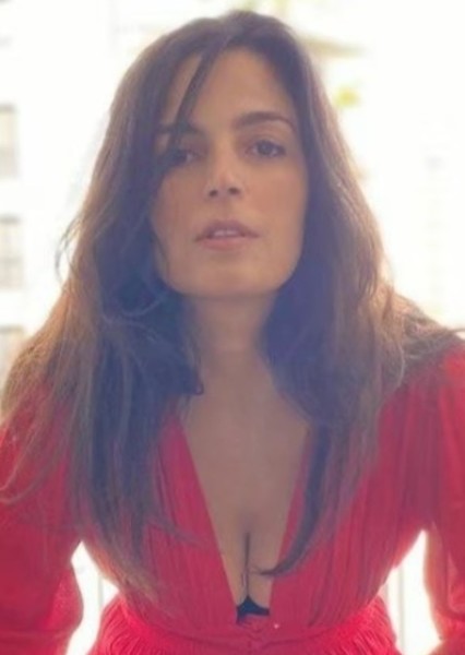 Emanuelle Araújo