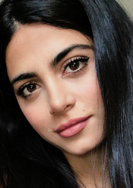 Emeraude Toubia photo
