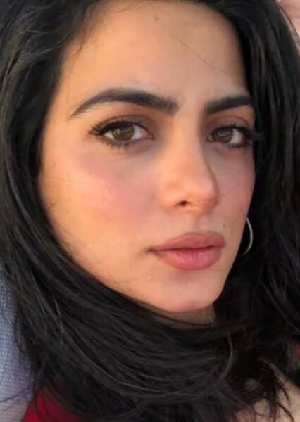 Emeraude Toubia photo