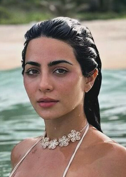 Emeraude Toubia photo