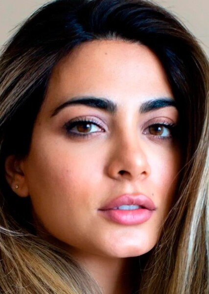 Emeraude Toubia photo