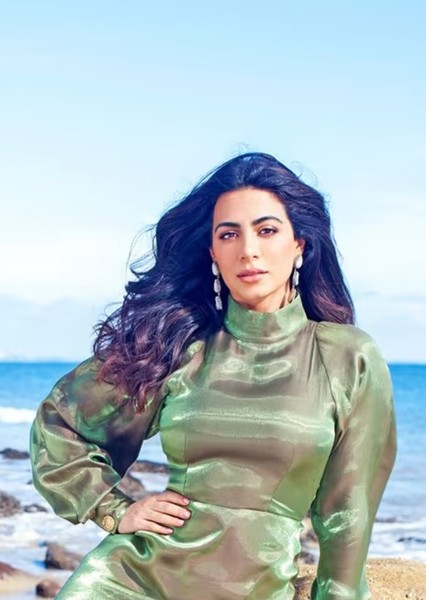 Emeraude Toubia photo