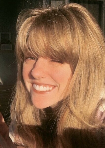 Emi Jones photo