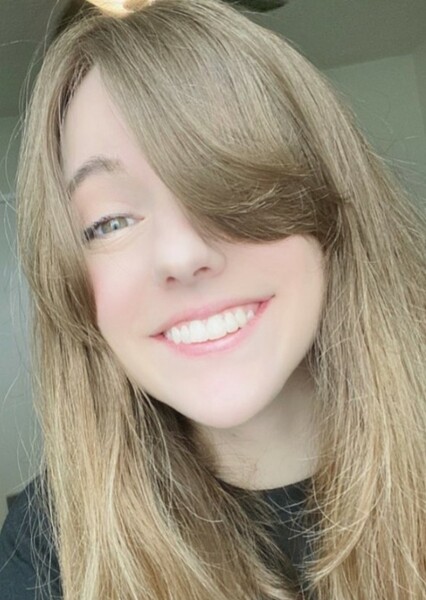 Emi Jones photo