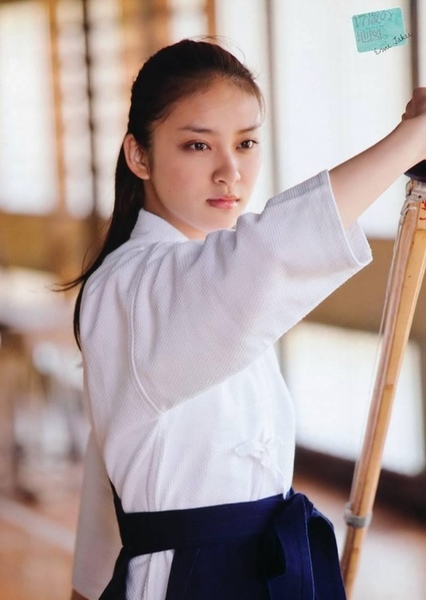 Emi Takei