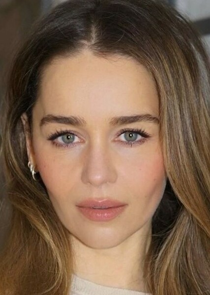 Emilia Clarke photo