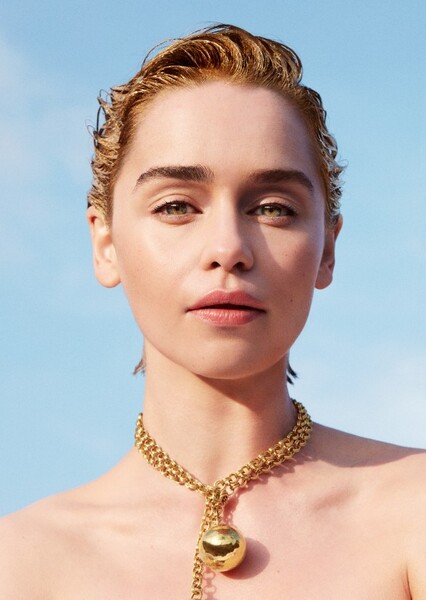 Emilia Clarke photo