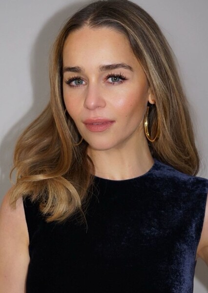 Emilia Clarke photo