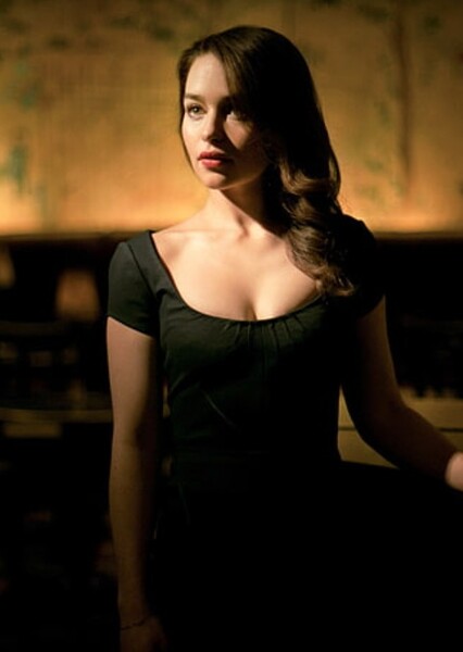 Emilia Clarke photo