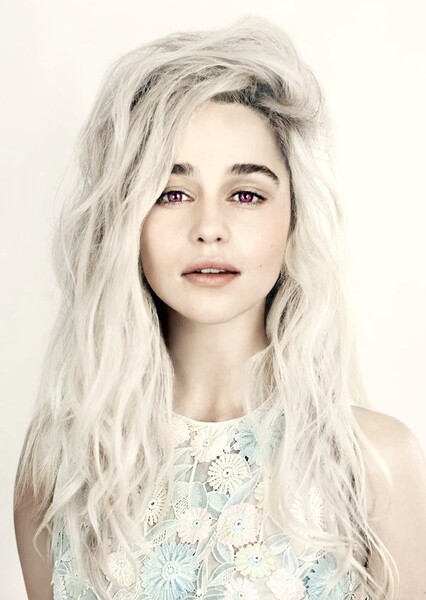Emilia Clarke photo