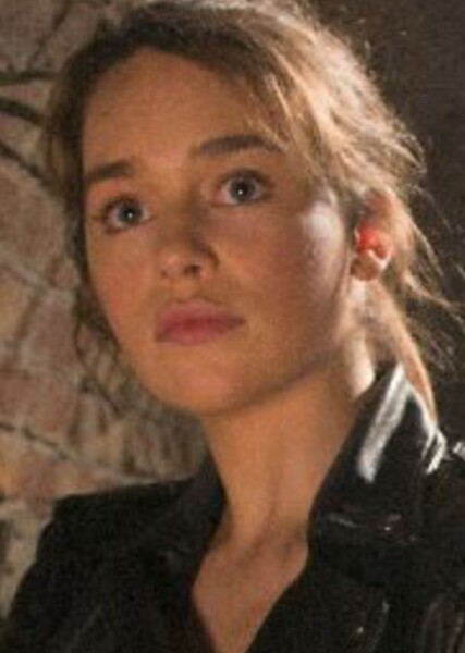 Emilia Clarke photo
