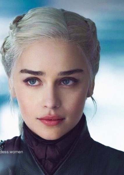 Emilia Clarke photo