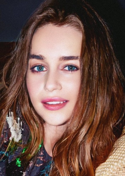 Emilia Clarke photo