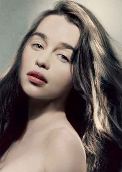 Emilia Clarke photo