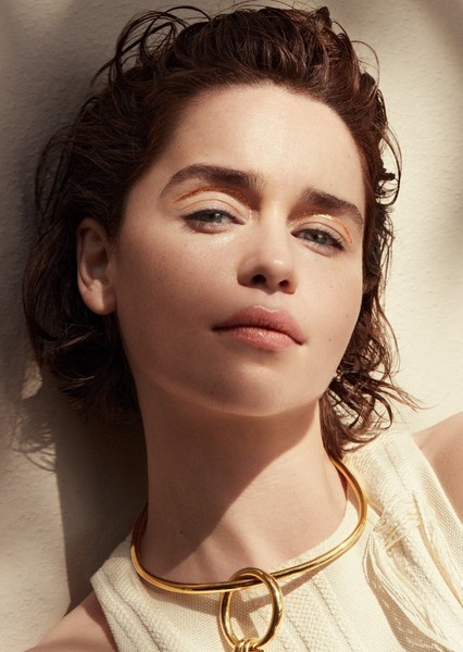 Emilia Clarke photo