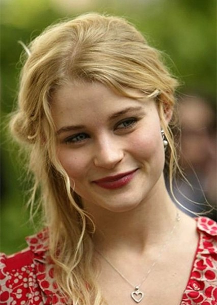 Emilie de Ravin photo