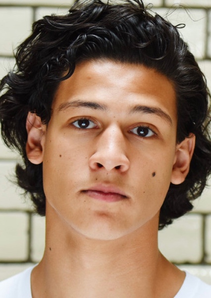 Emilio Sakraya photo