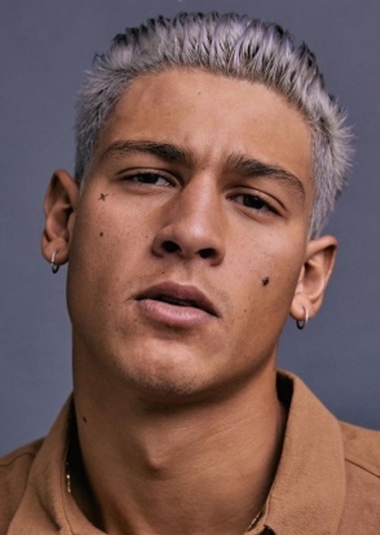 Emilio Sakraya photo