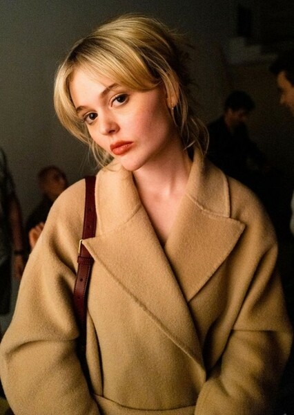 Emily Alyn Lind photo