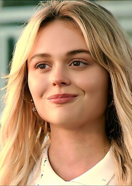 Emily Alyn Lind photo