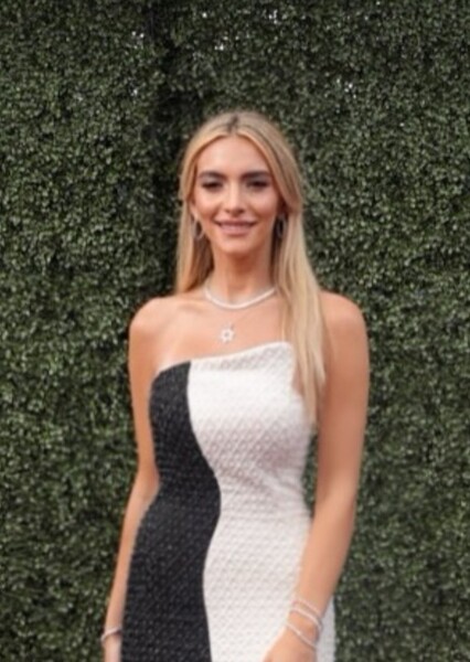 Emily Austin photo