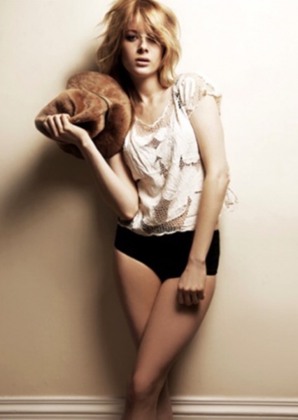 Emily Beecham photo