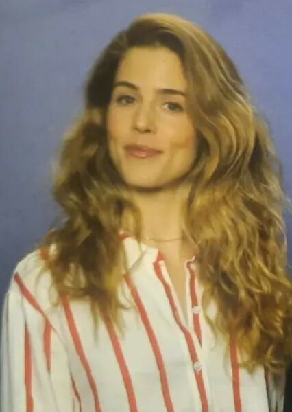 Emily Bett Rickards photo