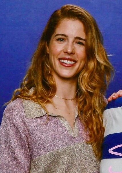 Emily Bett Rickards photo