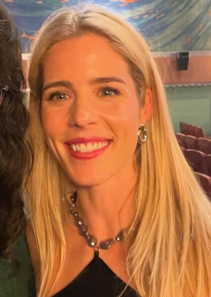 Emily Bett Rickards photo