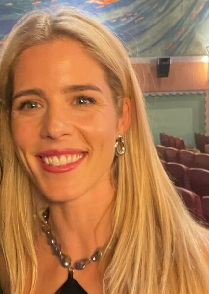 Emily Bett Rickards photo