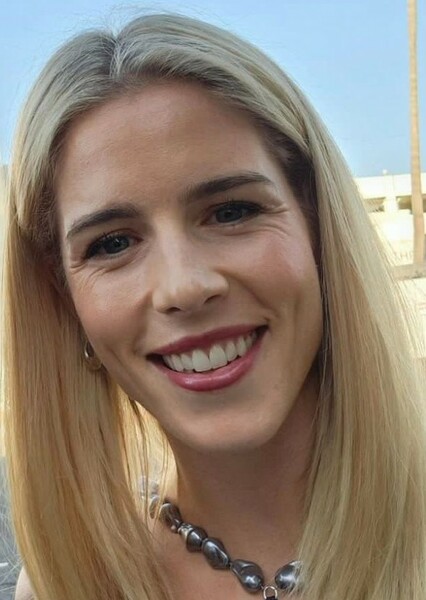 Emily Bett Rickards photo