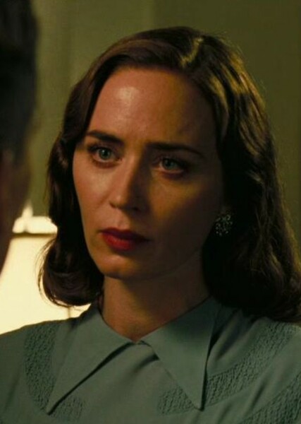 Emily Blunt photo