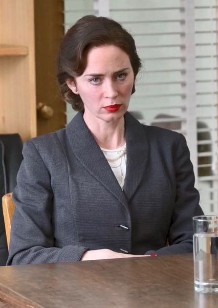 Emily Blunt photo