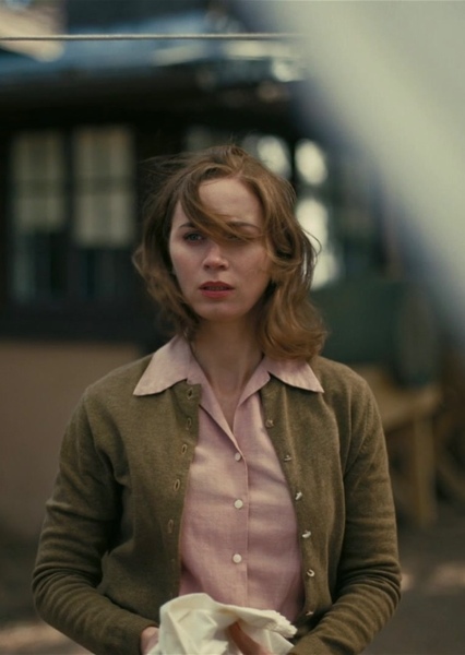 Emily Blunt photo