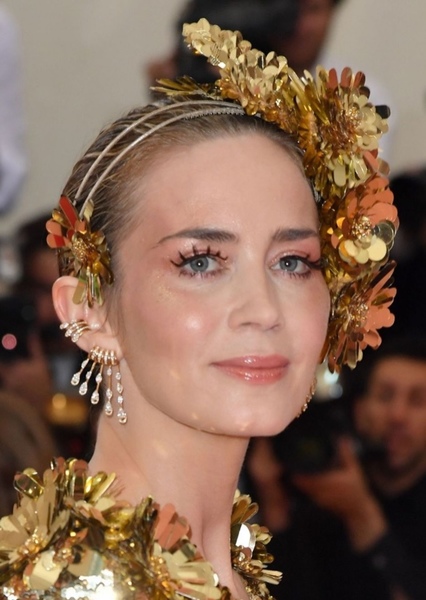 Emily Blunt photo