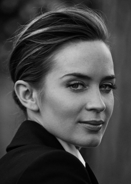 Emily Blunt photo