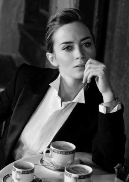 Emily Blunt photo