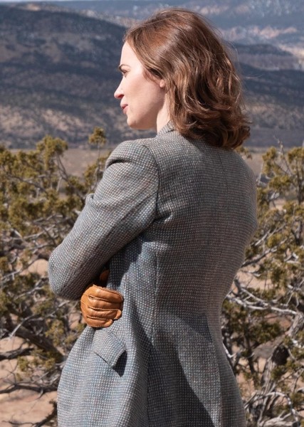 Emily Blunt photo