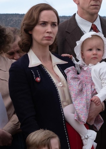 Emily Blunt photo