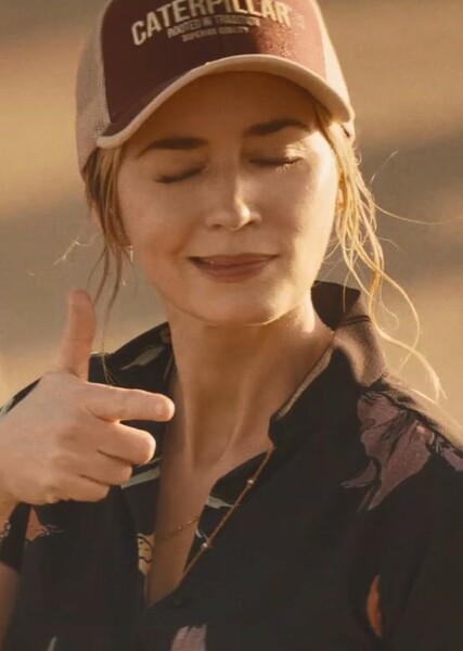 Emily Blunt photo