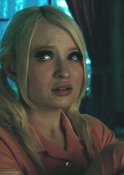 Emily Browning photo
