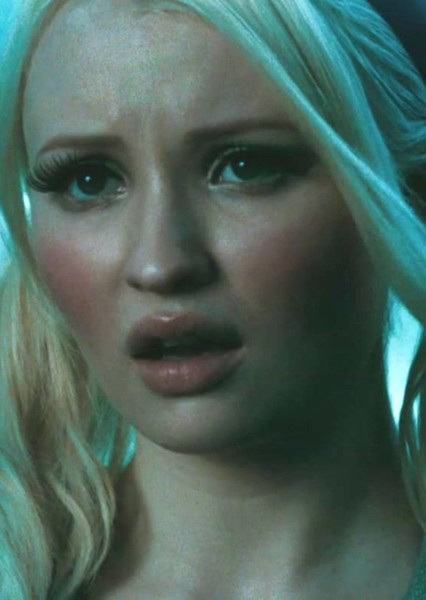 Emily Browning photo